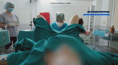 Kto je za webom, ktorý dehonestuje gynekológov? Stopy vedú k známej organizácii