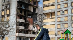 Niektorí Ukrajinci ukrývajú deti v pivniciach, snažia sa tak zabrániť ich nútenej evakuácii