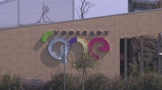 Milióny za prázdny areál v kauze Slayáda: Namiesto robotov a lietajúcich áut blokujú cestu drevené palety