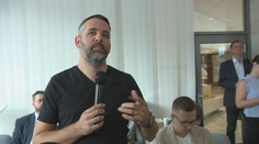 Takto vyzerá deň redaktora spravodajstva v Markíze Ota Váhovského. Počas príprav zažíva množstvo stresu