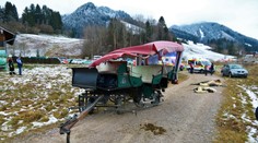 Vianočná jazda sa zmenila na chaos: Pri zrážke kočov v Bavorsku utrpelo zranenia 20 ľudí