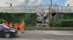 FOTO: Hrozivo vyzerajúca nehoda na D1 pri Petržalke. Zranili sa aj dve deti