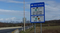 Česko sprísnilo tranzit, týka sa aj Slovákov. Musia mať pri sebe dôležitý papier