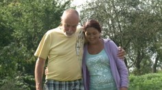 Vysokoškolský učiteľ sa dobrovoľne nasťahoval do osady. Všetko pre lásku