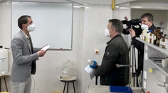 Koniec odpadu z rúšok? V Česku vyvinuli ochranné pomôcky rozložiteľné v prírode