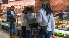 Maďarská vláda zaviedla radikálne opatrenie. Týka sa obchodných reťazcov