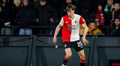 Raz môže byť lídrom repre: Tínedžer Leo Sauer sa vo Feyenoorde osvedčil a predĺžil zmluvu