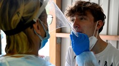 Na Slovensku pribudli stovky infikovaných, väčšina z nich nebola zaočkovaná