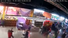 VIDEO: Bezpečnostné kamery zachytili moment vypuknutia tragického požiaru v Rusku