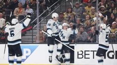 VIDEO: Utah oslavoval historicky prvú výhru v play-off. Boston vyhnal brankára a vyrovnal sériu