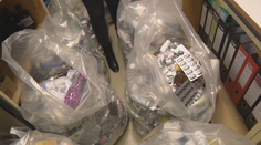 Nespotrebované lieky si zatiaľ budete musieť nechať doma. Lekárne ich už nemajú kam dávať