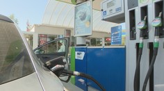 Tankujeme na západe Slovenska za iné sumy ako na východe? Pozrite si, čo odhalil náš prieskum