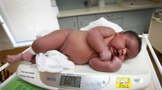 Mamička porodila šesťkilové dieťa. Bez epidurálky