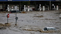 Niektoré časti Francúzska zasiahli divoké povodne