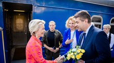 Von der Leyenová pricestovala do Kyjeva na rokovania o podpore EÚ pre Ukrajinu