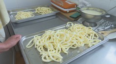 Potravinári budú platiť nižšie odvody za zamestnancov. Zisťovali sme, či sa to premietne aj do cien