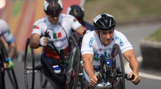 Alex Zanardi vyhral zlato na paralympiáde 15 rokov po nehode, pri ktorej prišiel o nohy