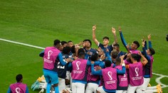 Ekvádorčania opäť na kolenách ukazovali k nebesám. Postup si musia vymodliť so Senegalom