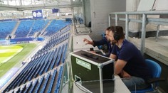 Bénes so Špalekom hrajú futbal aj na izbe, naši komentátori ukázali svoje stanovište