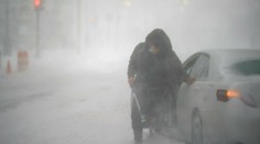 Snehová víchrica zasiahla východ USA, hlásia i jednu obeť