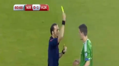 Bizarné vylúčenie: Baird dostal dve žlté karty po sebe