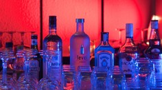 Ak pijete alkohol, vaša pečeň je v ohrození. Najviac rizikoví sú ľudia s niektorými ochoreniami