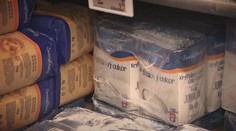 Cena cukru posledné mesiace klesá. Bude to znamenať aj zlacňovanie koláčov či zmrzliny?