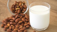 Jahňacia kotletka s čerešňovou omáčkou