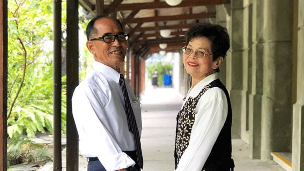 Majitelia verejnej práčovne valcujú internet. Neuveríte, čo robia so zabudnutými šatami