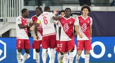 Vo Francúzsku sa to pre PSG nečakane sťažuje. Po prehre v Monaku môže prísť o čelo tabuľky