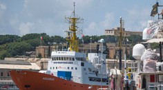 Kontroverzná záchranárska loď Aquarius, ktorá vozila migrantov do Európy, končí