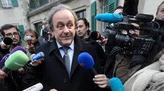 Platini verí, že mu zrušia trest