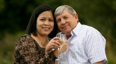 Tento muž mal najviac manželiek v Británii. Uhádnete, koľkú si berie teraz?