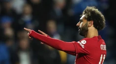 Striedajúci Salah strelil najrýchlejší hetrik v histórii LM, Lewandowski oživil postupovú šancu Barcelony