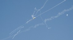 Slovák opisuje chaos v Dubaji: Explózie, prázdne obchody a panika na pumpách