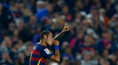 Neymar napodobnil Eto'oa a prestrieľal sa na čelo kanonierov