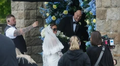 Tyson Fury vydával svoju 16-ročnú dcéru. Po oslave sa najviac hovorilo o opulentných svadobných daroch