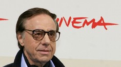Zomrel hollywoodsky režisér, ktorého kariéru ovplyvnila smrť modelky Playboya