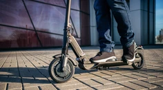 Sú elektronické kolobežky bezpečné a ekologické?