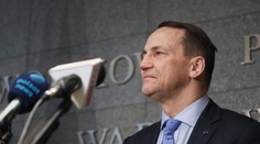 Prítomnosť síl NATO na Ukrajine nie je nepredstaviteľná, vyhlásil poľský minister zahraničných vecí Sikorski