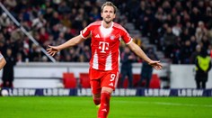 Kane začínal z lavičky, stihol hetrik. Vavro naskočil až v nadstavenom čase, Leverkusen zakopol