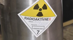 Suterény nemocníc sú plné nebezpečných rádioaktívnych zariadení. Ukážeme vám, ako ich likvidujú