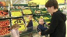 Vlani sme sa riadne buchli po vrecku. Koľko sme denne minuli?