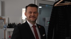 Parlament odhlasoval len niekoľko návrhov, potom ho zablokoval poslanec Hlasu