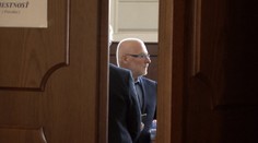 Na súde vypovedal otec, ktorý zabudol dvojročnú dcéru v rozpálenom aute