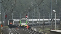 Explózia na železničnej trati pri Varšave mala zrejme zničiť vlak. Podľa Tuska išlo o akt diverzie