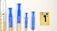 Traja Česi mali v Trenčíne kupovať lieky na výrobu pervitínu