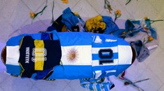 Maradonova pitva odhalila viacero chorôb. Jeho srdce vážilo dvakrát viac ako je bežné