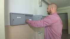 Je to záhada! Muž tvrdí, že očkovaný nie je, no potvrdenie o vakcinácii si našiel v schránke