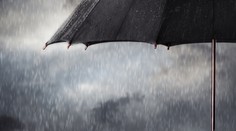 ONLINE: Výstraha aj pre južné Slovensko! Hrozia búrky so silným lejakom